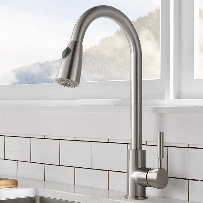 Comllen Kitchen Faucet with Pull Down Sprayer 