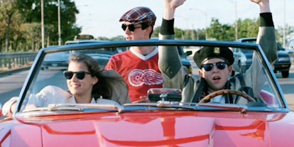 Why did Cameron Frye wear a Gordie Howe jersey in Ferris Bueller's