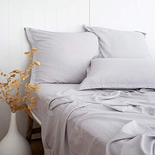 cotton-bamboo blend sheets to stay cool