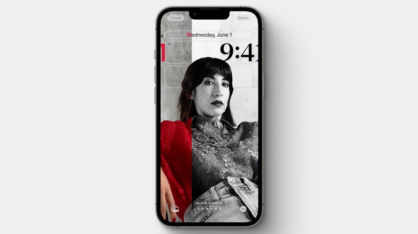 A screenshot from WWDC22 showing how to add multiple wallpapers to your lock screen