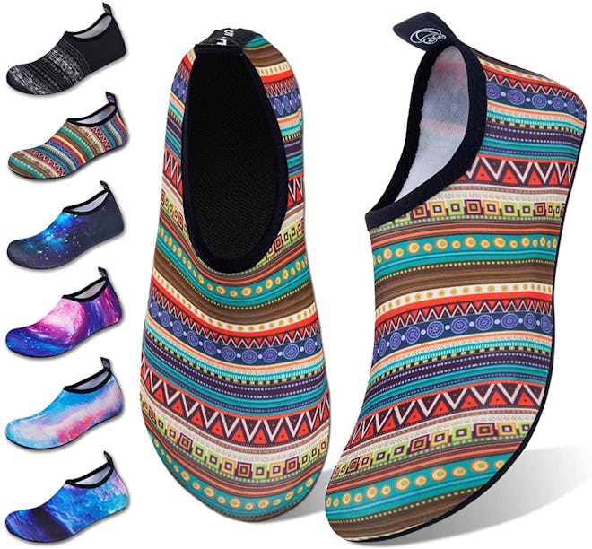 WateLves Women’s Aqua Socks