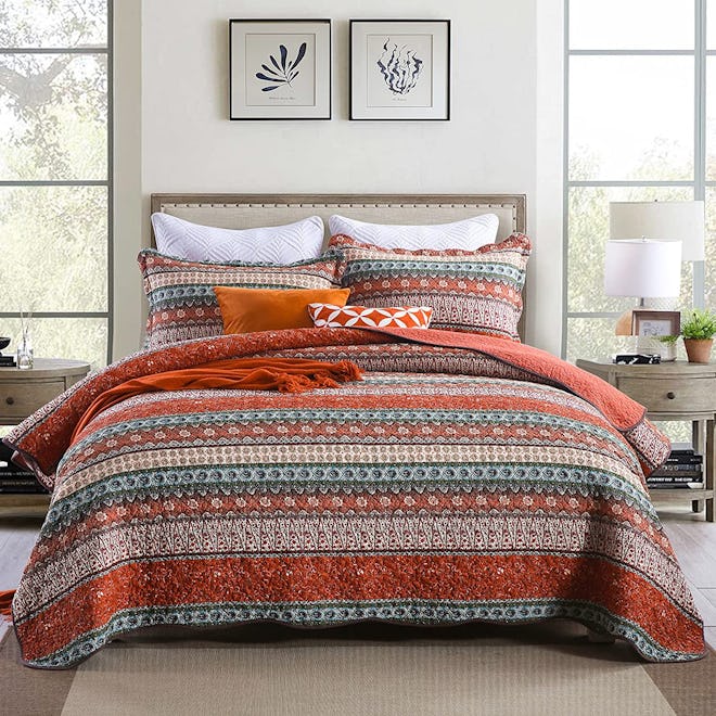 Best Hippie-Chic Lightweight Summer Quilt