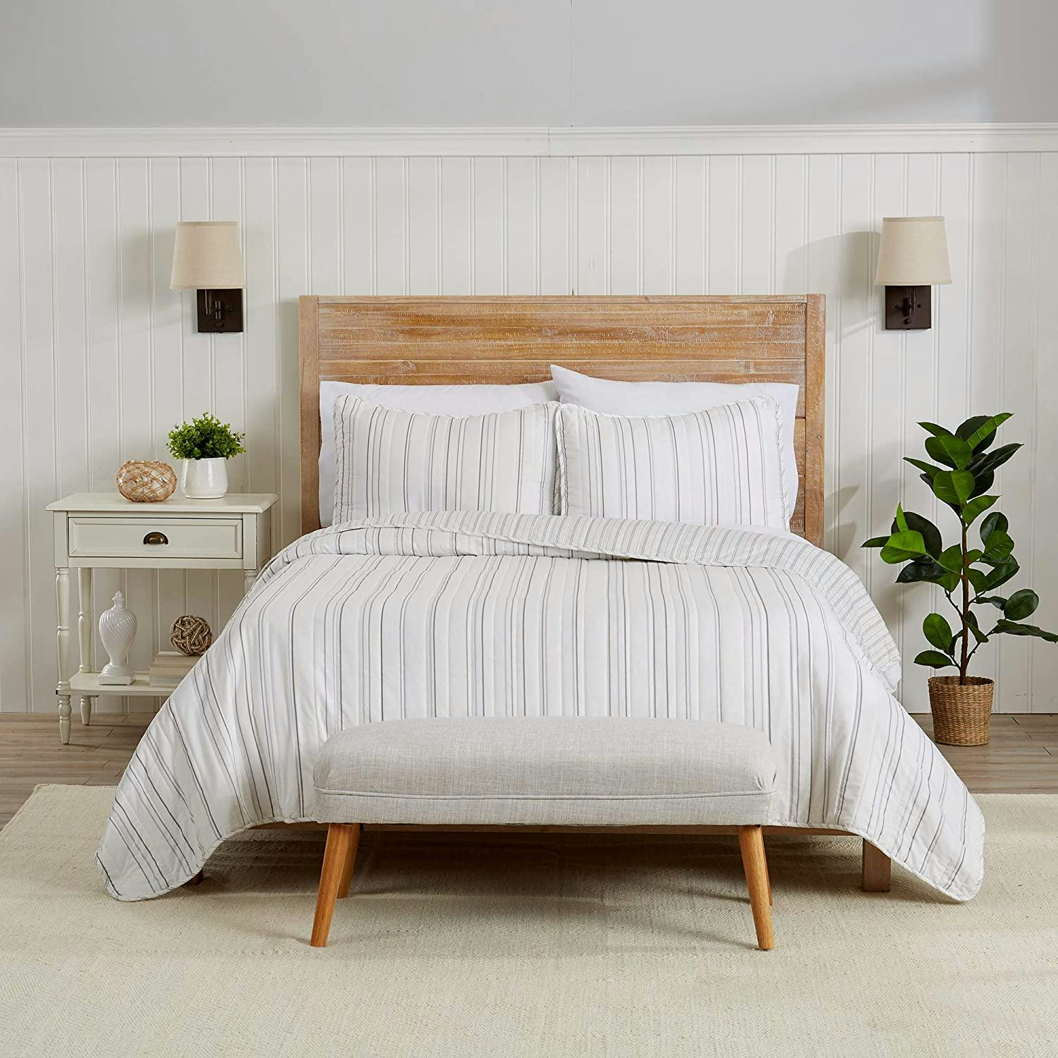 The 10 Best Lightweight Summer Quilts