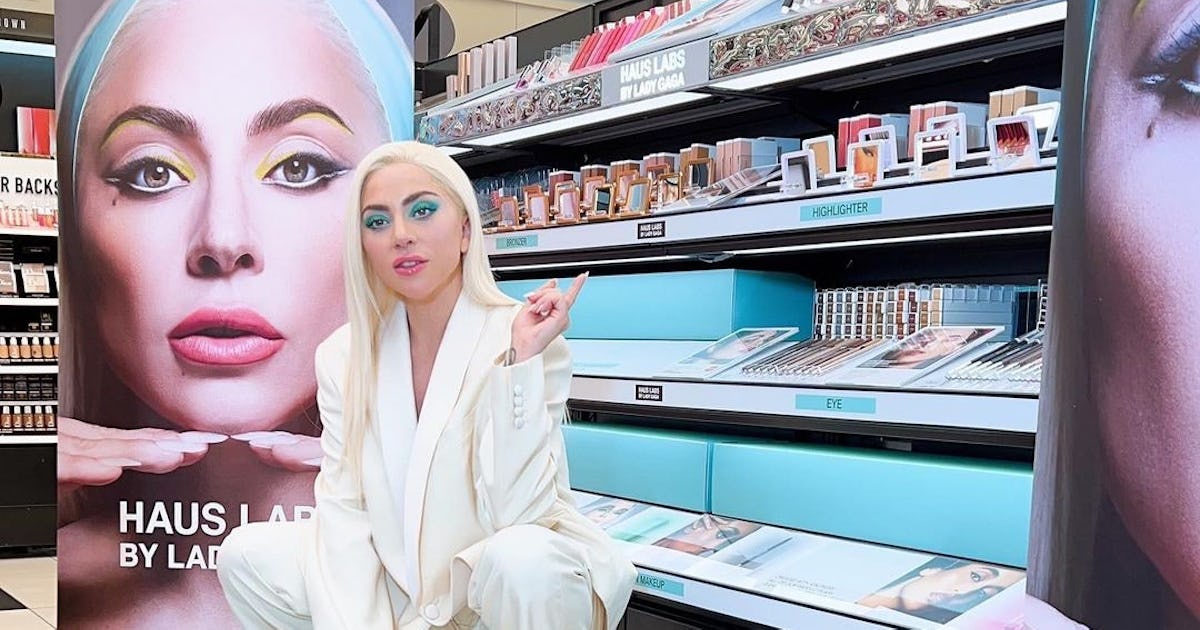 15 Selebriti Yang Miliki Label Penjagaan Kulit & Kosmetik Sendiri, Tak Ramai Tahu! 45 15 Selebriti Yang Miliki Label Penjagaan Kulit & Kosmetik Sendiri, Tak Ramai Tahu!