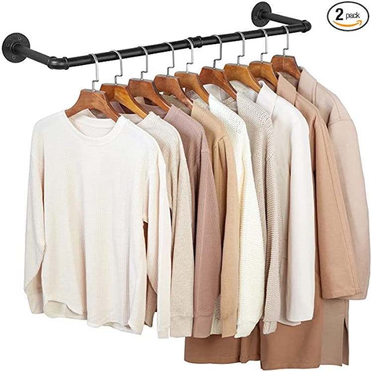This clothing rack is one of the home products Kim Kardashian uses. 
