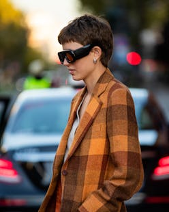 pixie cut how to style