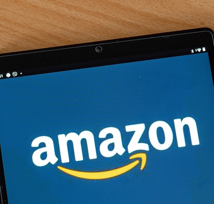 These 12 Prime Day 2022 memes about the holiday you hate to love know exactly how you feel.