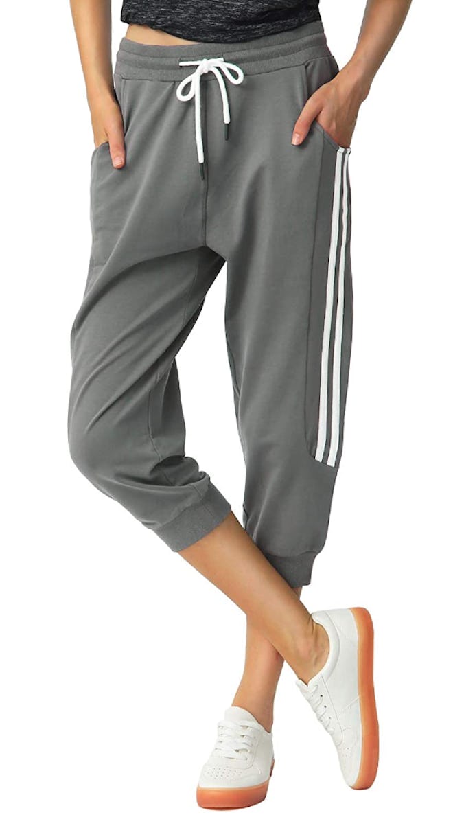 SPECIALMAGIC Capri Sweatpants with Pockets