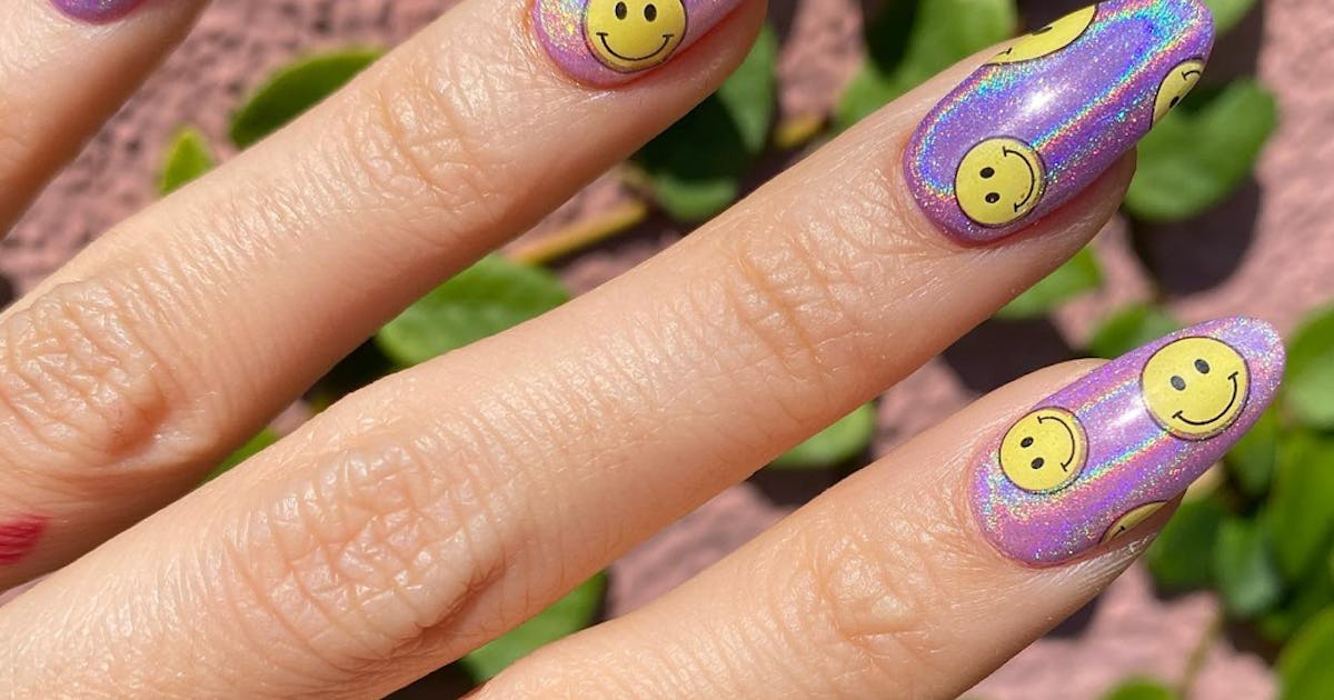 12 Smiley Face Nail Art Designs That Ll Brighten Your Day 12 Smiley Face Nail Art Designs That Ll Brighten Your Day