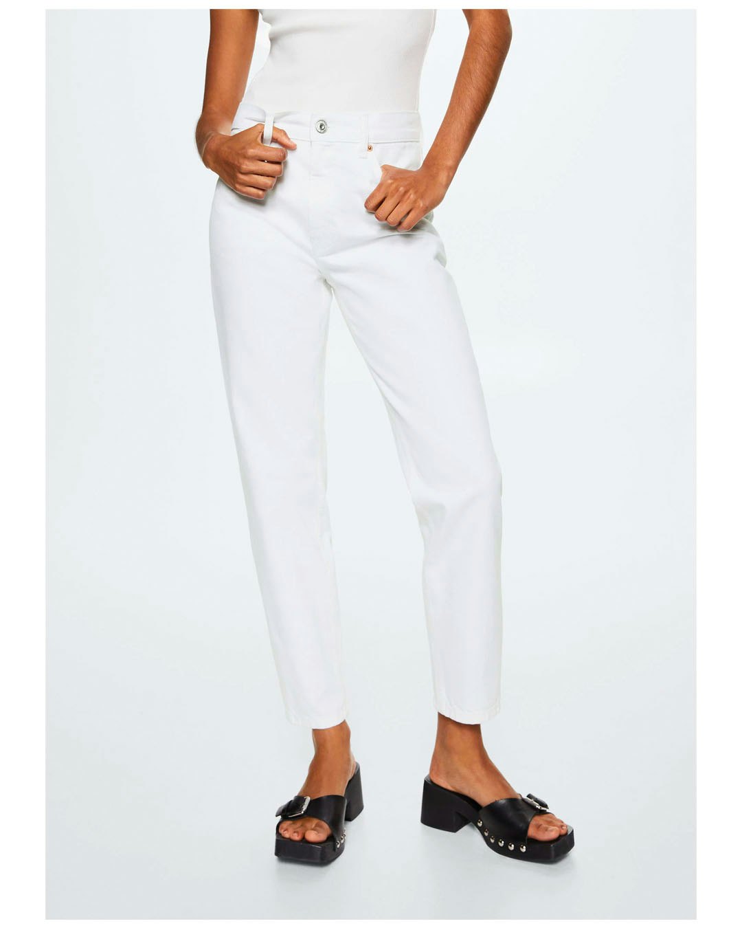 Women's White High-Waisted Jeans