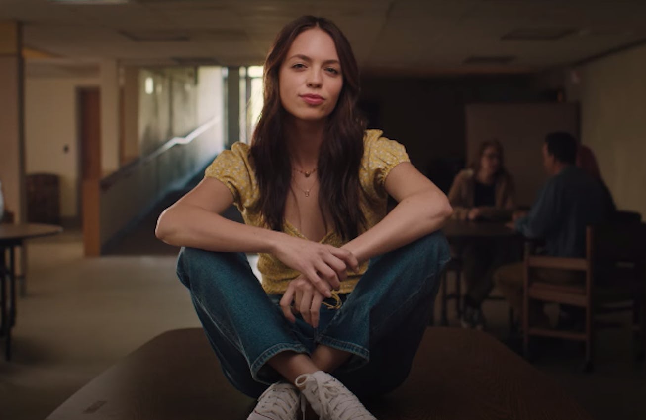 Claudia Sulewski in 'I Love My Dad' trailer