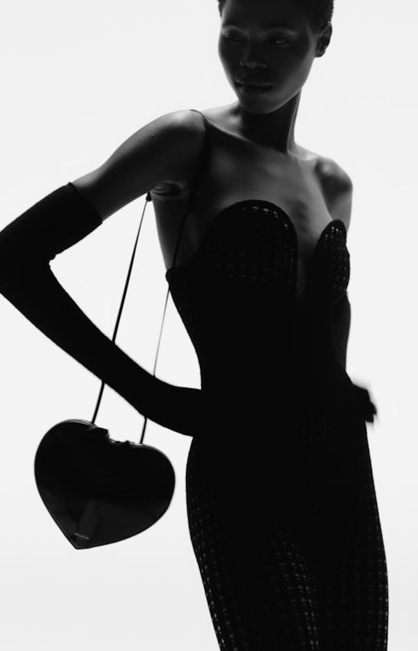 Alaïa Fall/Winter 2022 fashion campaign