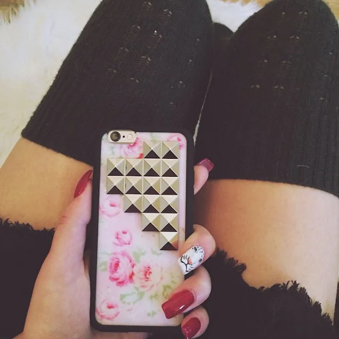 Wildflower Cases' Stud Drop Is Inspired By 2010s Tumblr & Indie Sleaze Wildflower Cases' Stud Drop Is Inspired By 2010s Tumblr & Indie Sleaze