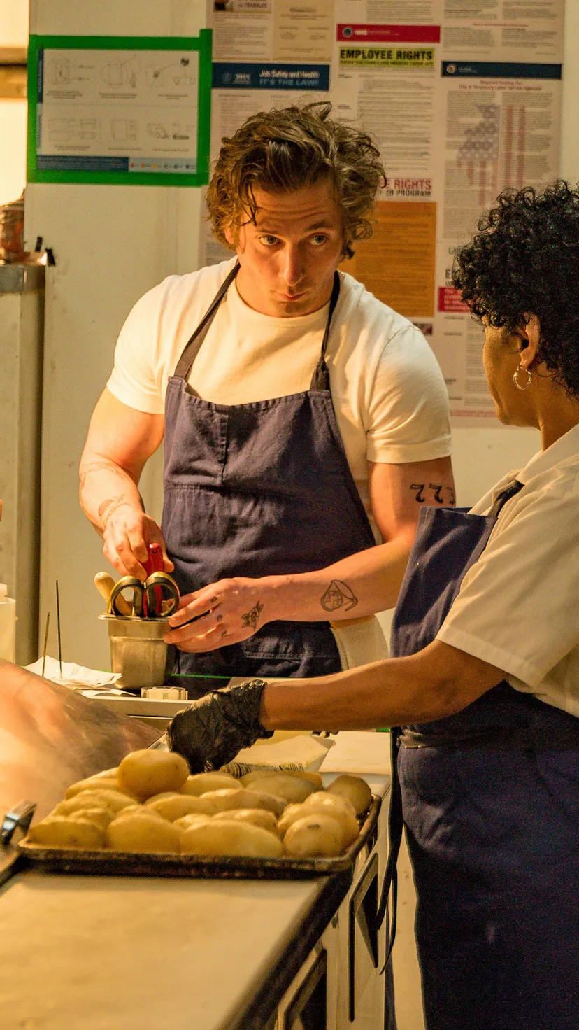 Jeremy Allen White in The Bear