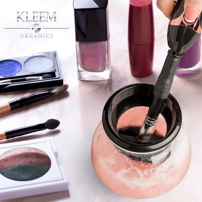 Kleem Organics Makeup Brush Cleaner Machine with Shampoo