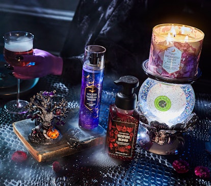 The Bath & Body Works Halloween 2022 collection includes new home decor and candles. 