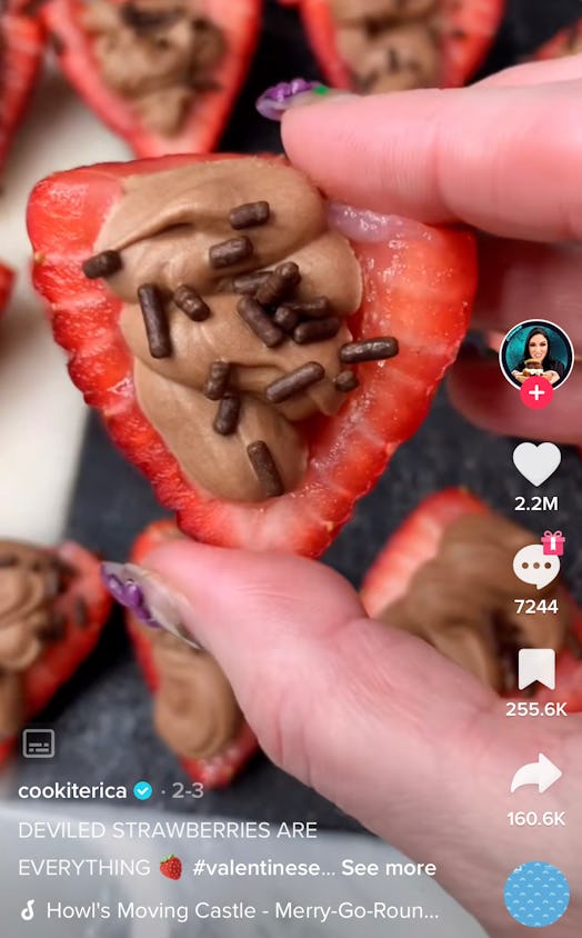 How to make the viral deviled strawberry recipe on TikTok with chocolate frosting. 