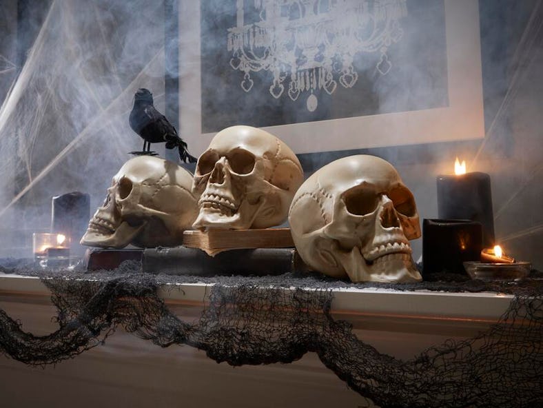 Home Depot's Halloween 2022 decorations: 15-foot phantom, 12-foot flying witch, and more.