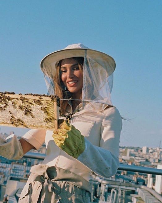 Negin Mirsalehi beekeeper suit