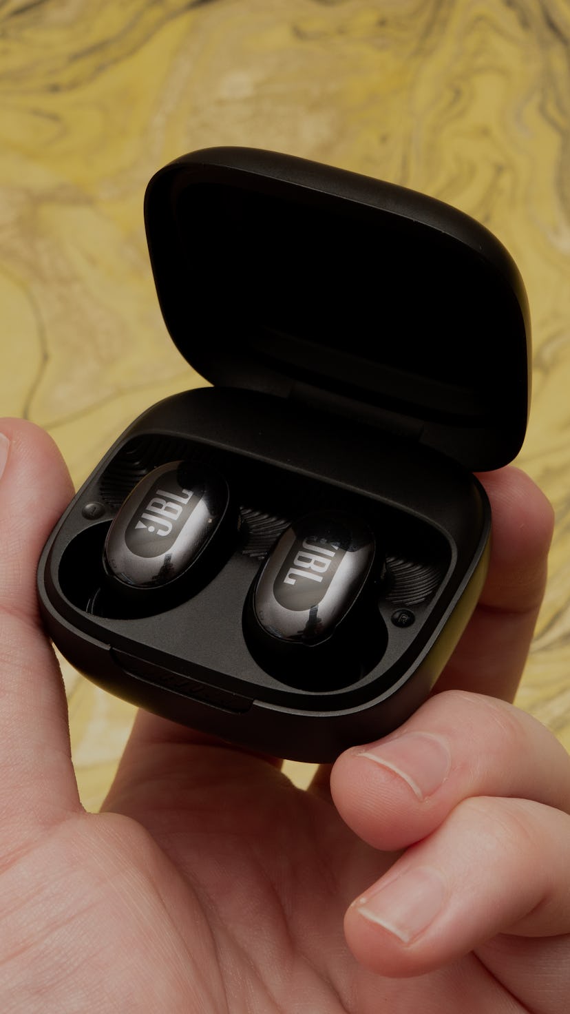 JBL Live Free 2 review: Stellar ANC meets horrible music quality