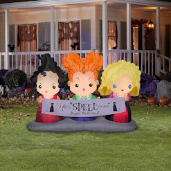 hocus pocus lawn inflatable sanderson sisters