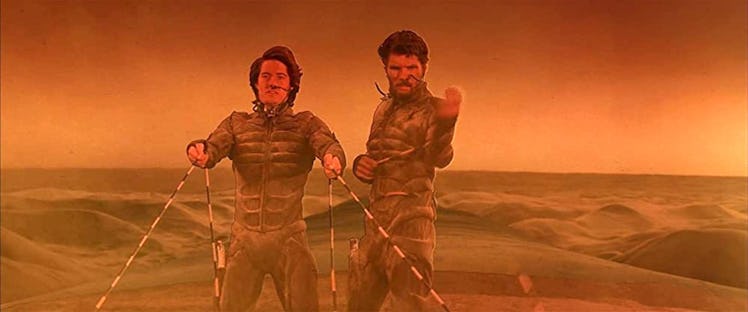 Paul (Kyle Maclachlan) and Stilgar (Everett McGill) riding a worm in the 1984 Dune.