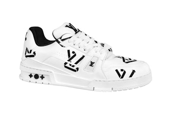 Richx studio on X: #LouisVuitton LV TRAINER 508. The best quality. The  right shoe is decorated with a transparent luggage tag and the outsole is  printed with monogram flowers. #louisvuittonshoes #louisvuittonlover  #louisvuittonaddict #