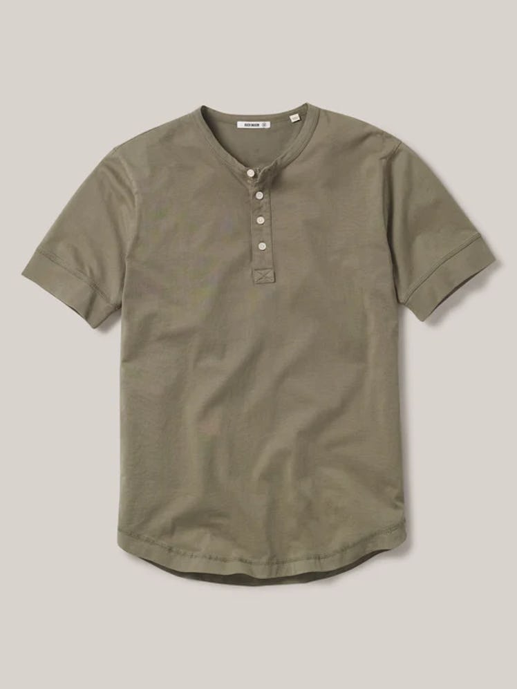 Buck Mason Pima Short-Sleeve Curved Hem Henley