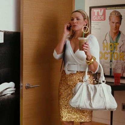 25 Of Samantha Jones' Spiciest Outfits From 'Sex & The City'