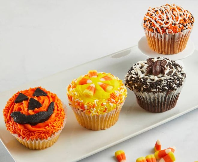 bake me a wish 4pc Jumbo Halloween Cupcakes