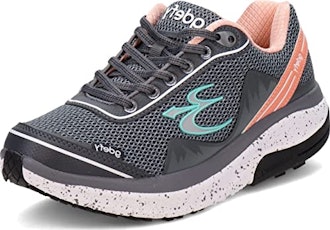 Rocking shoes for flat feet and overpronation