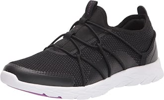 vionic walking shoe for flat feet and overpronation