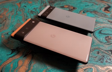 The Pixel 6 and Pixel 6a side by side.