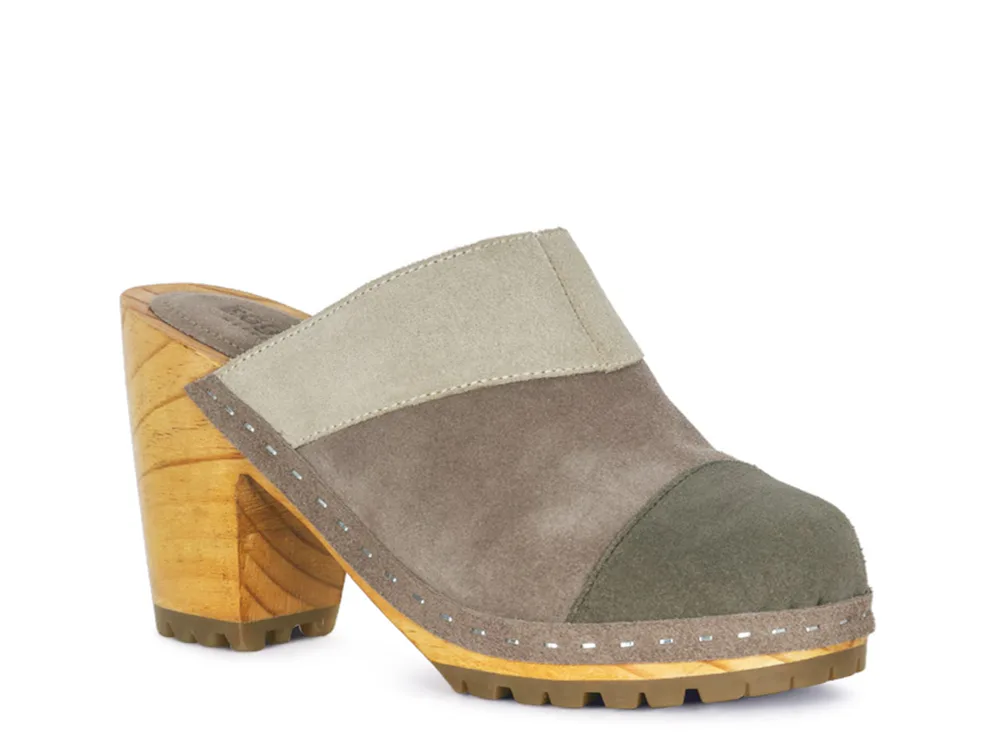 Wooden Clogs To Take You From Summer To Fall