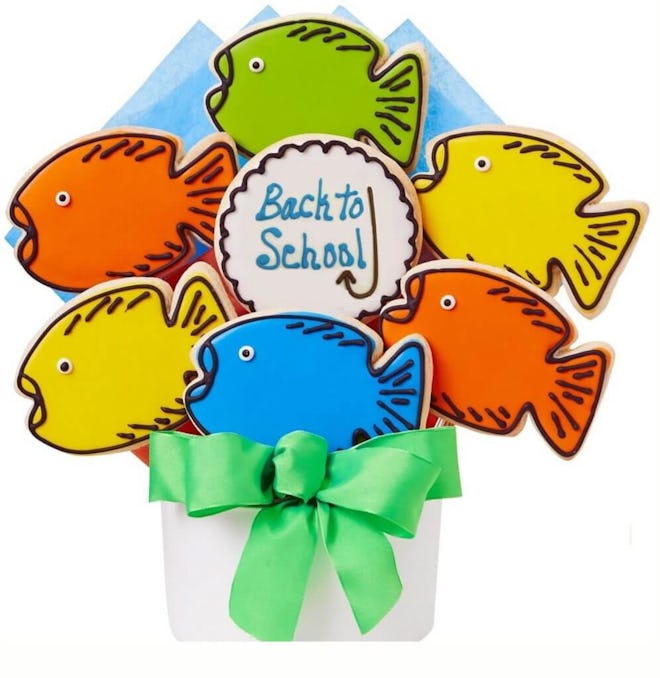 school of fish back to school cookie bouquet