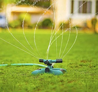 Signature Garden Three-Arm Sprinkler