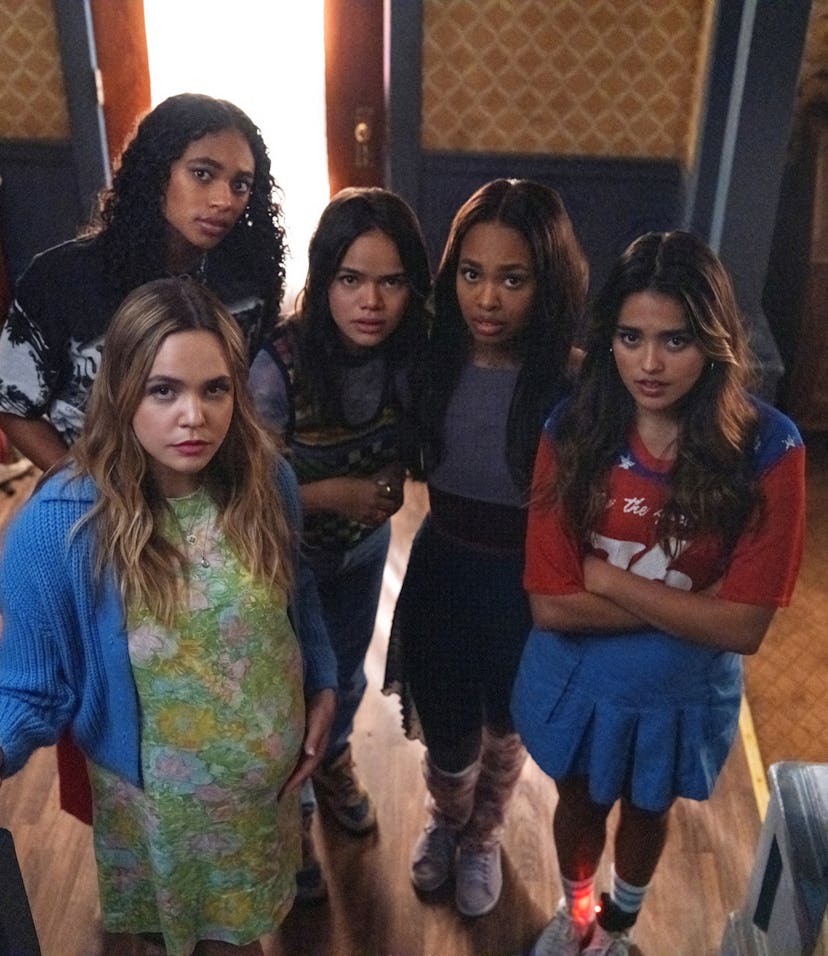 Bailee Madison as Imogen, Chandler Kinney as Tabby, Malia Pyles as Minnie, Zaria as Faran, and Maia ...