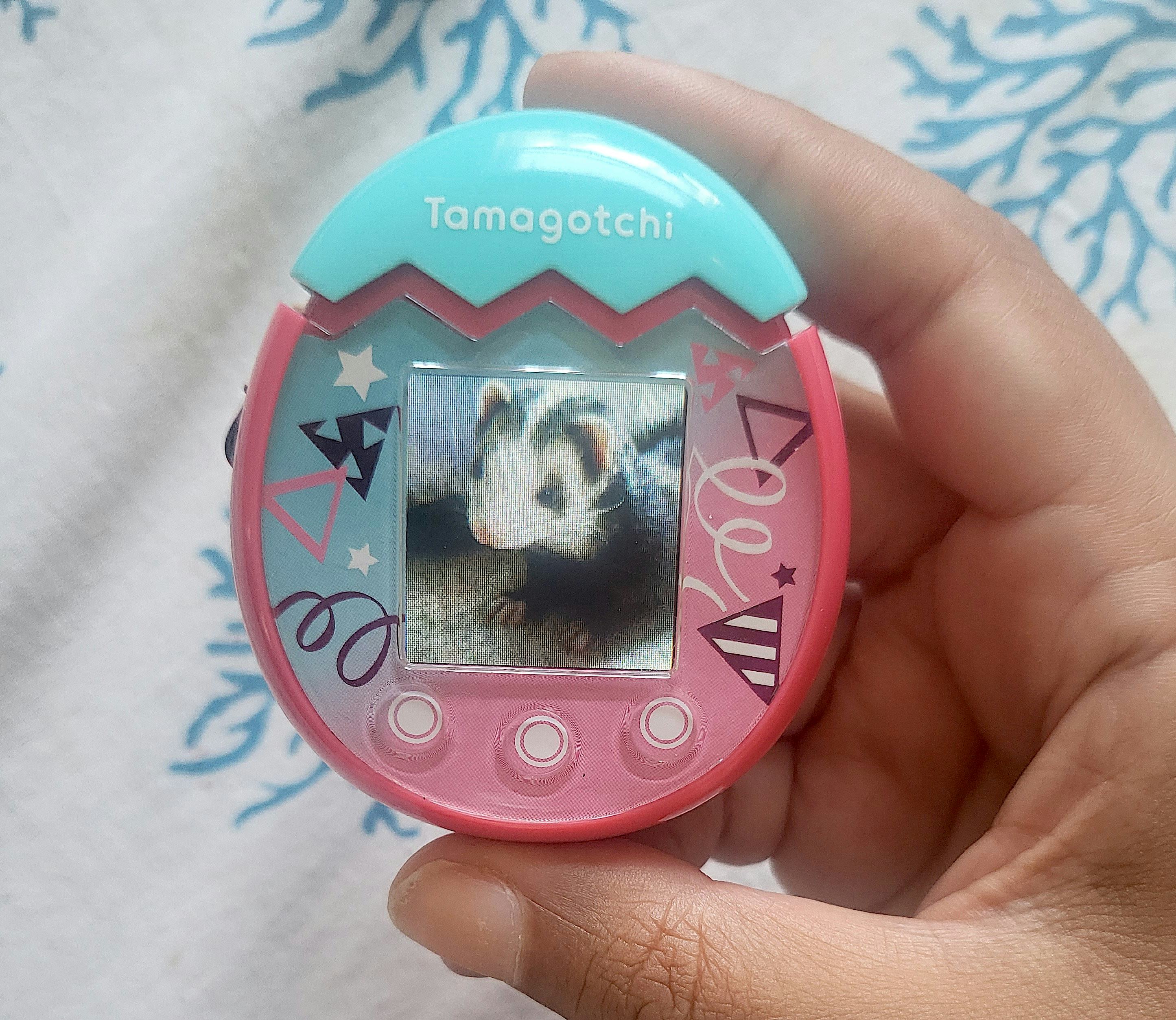 Tamagotchi Pix Party is everything the first-gen Pix hoped to be
