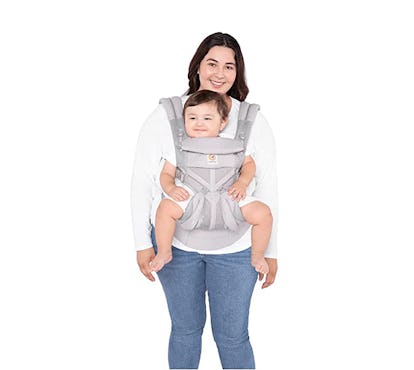 The 5 Best Baby Carriers For Plus-Size Moms