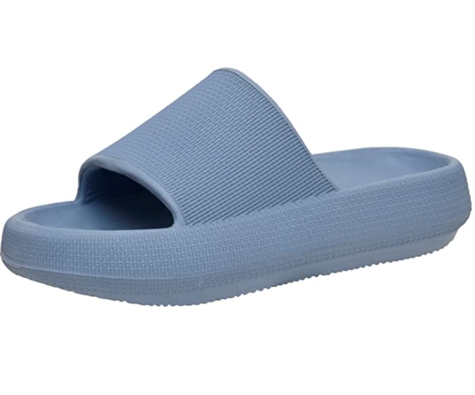 Cushionaire Feather Recovery Sandals with +Comfort