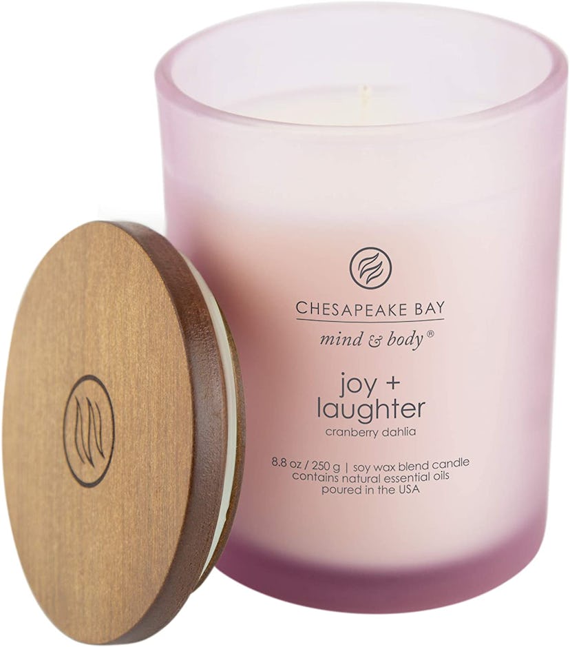 Chesapeake Bay Candle scented candle, one of the best housewarming gifts under $20 on Amazon