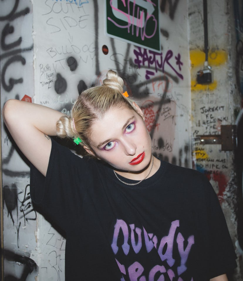 Baby Queen chats to Elite Daily about opening for Olivia Rodrigo on tour and working on her debut al...