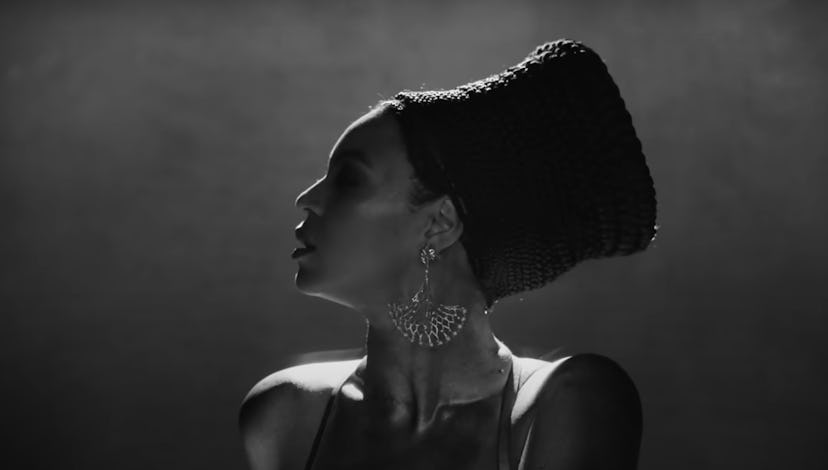 Beyoncé showcases a braided crown hairstyle in “Sorry” music video.