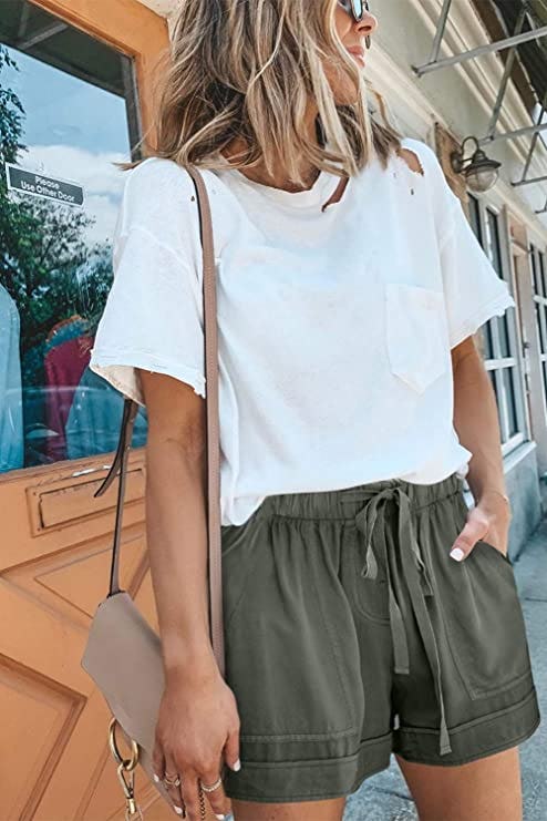 KISSMODA Elastic Waist Pocketed Shorts