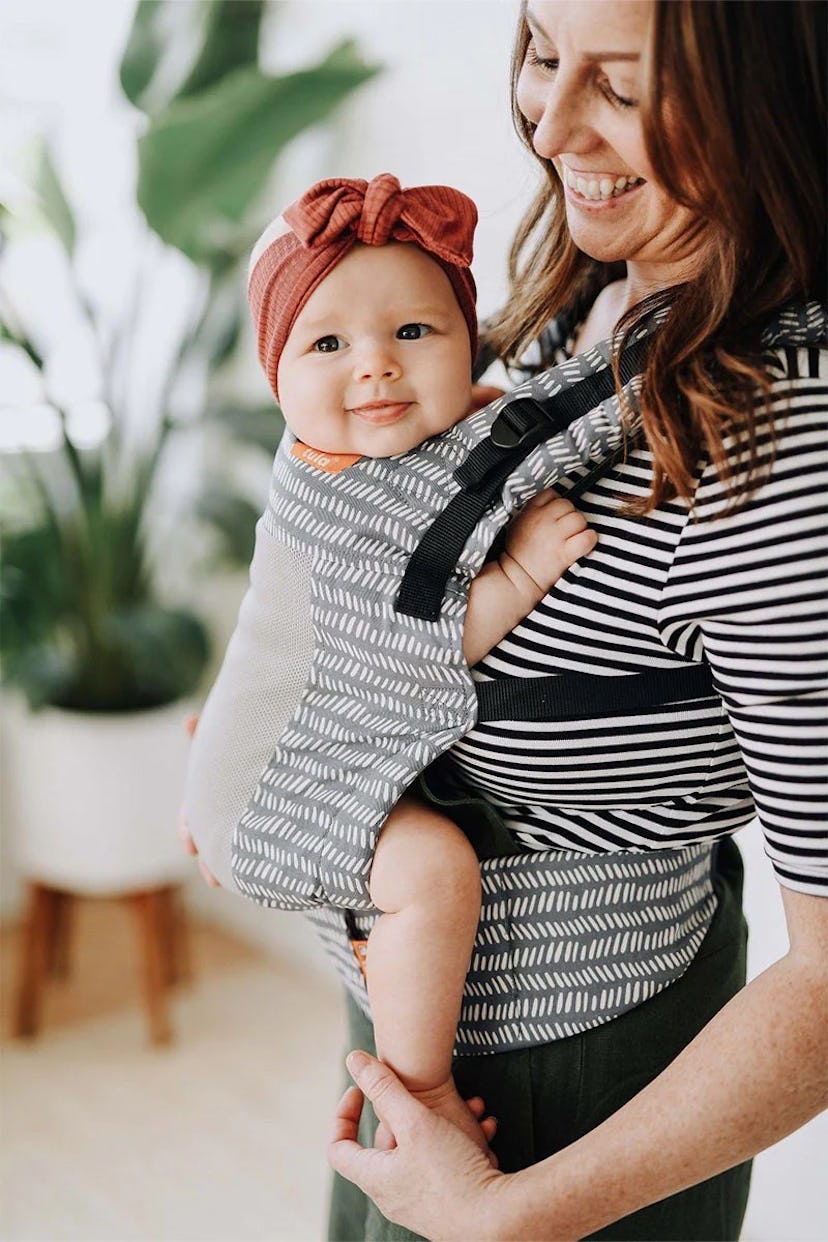 Free-to-Grow Baby Carrier In Coast Beyond