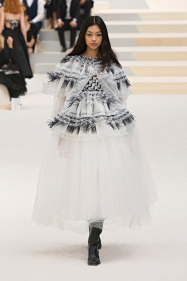 Chanel Haute Couture Fall-Winter 2022/23 – LOOK 8 – MILNY PARLON