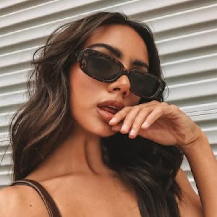 BUTABY Retro Rectangle Sunglasses