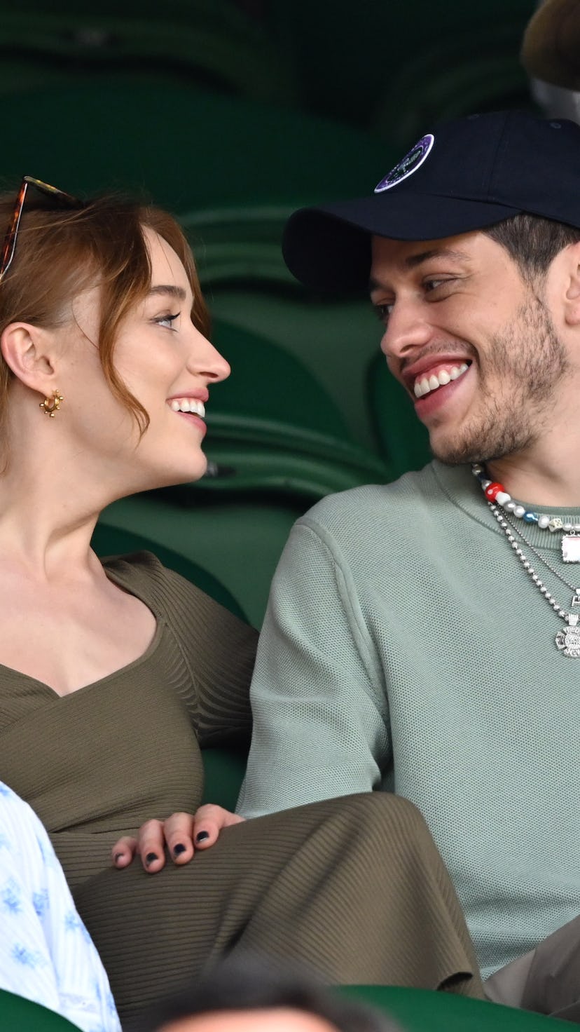Phoebe Dynevor and Pete Davidson at Wimbledon in 2021