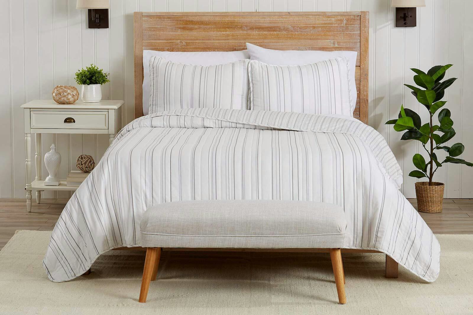 The 10 Best Lightweight Summer Quilts