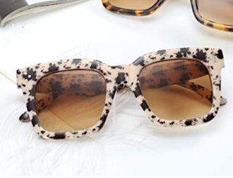 FEISEDY Vintage Butterfly Sunglasses 